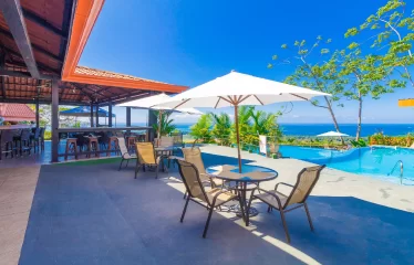 Fabulous Hotel and Retreat Centre - Hotel For Sale in Uvita