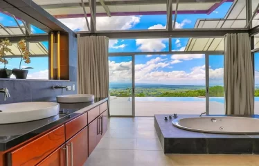 Villa Violeta's Luxury Home Located in Tres Rios