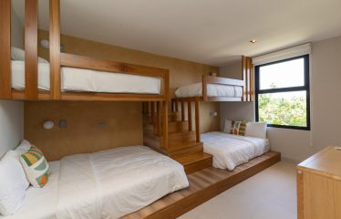 Investment Opportunity in Manuel Antonio, 6 Bedroom Luxury Ocean View Villa