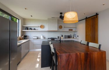 Investment Opportunity in Manuel Antonio, 6 Bedroom Luxury Ocean View Villa