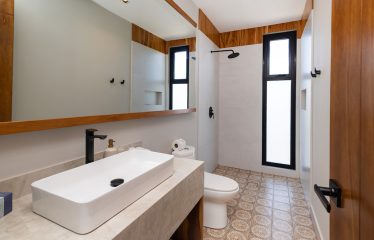 Investment Opportunity in Manuel Antonio, 6 Bedroom Luxury Ocean View Villa