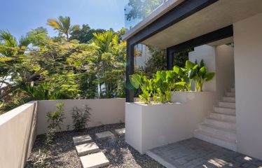 Investment Opportunity in Manuel Antonio, 6 Bedroom Luxury Ocean View Villa