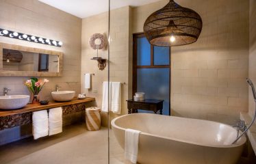 RENTAL INCOME PRODUCER 4 BEDROOM HOUSE IN MANUEL ANTONIO