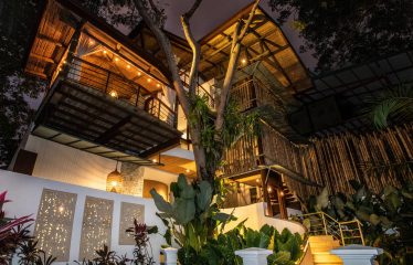 RENTAL INCOME PRODUCER 4 BEDROOM HOUSE IN MANUEL ANTONIO