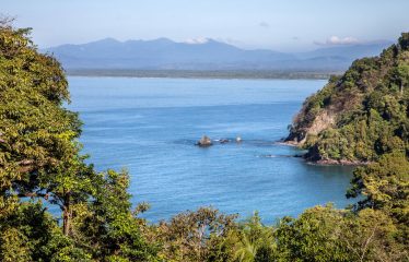 RENTAL INCOME PRODUCER 4 BEDROOM HOUSE IN MANUEL ANTONIO