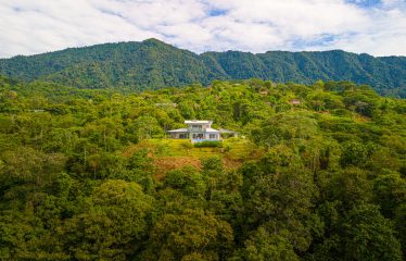 3 BEDROOM LUXURY HOME WITH EPIC OCEAN VIEWS – 3 ACRES