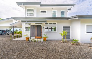 3 BEDROOM LUXURY HOME WITH EPIC OCEAN VIEWS – 3 ACRES