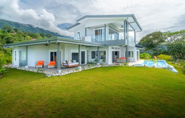 3 BEDROOM LUXURY HOME WITH EPIC OCEAN VIEWS – 3 ACRES