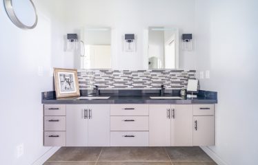 3 BEDROOM LUXURY HOME WITH EPIC OCEAN VIEWS – 3 ACRES