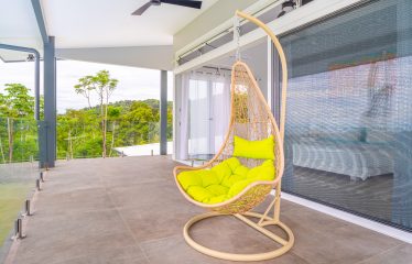 3 BEDROOM LUXURY HOME WITH EPIC OCEAN VIEWS – 3 ACRES