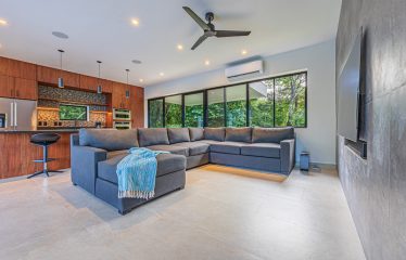 Luxury 3 Bedroom Home with Amazing Ocean Views Minutes to Uvita