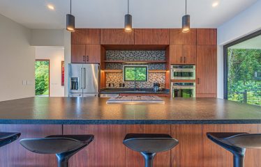 Luxury 3 Bedroom Home with Amazing Ocean Views Minutes to Uvita