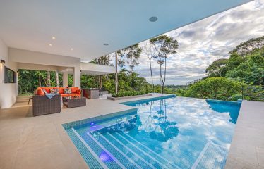 Luxury 3 Bedroom Home with Amazing Ocean Views Minutes to Uvita