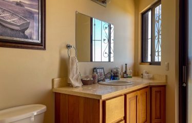 BEAUTIFUL HOUSE AND GUEST HOUSE IN TRES RIOS