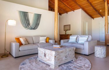 Ocean and Mountain 4 Bedroom Home with Guest Casita – 0.8 Acres