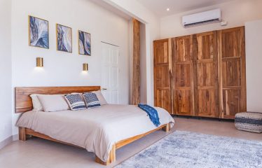 Ocean and Mountain 4 Bedroom Home with Guest Casita – 0.8 Acres