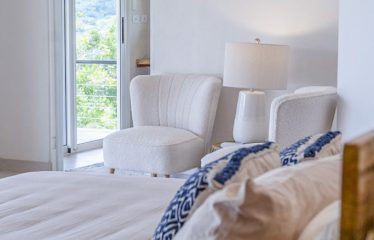 Ocean and Mountain 4 Bedroom Home with Guest Casita – 0.8 Acres