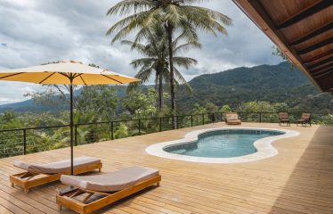 Ocean and Mountain 4 Bedroom Home with Guest Casita – 0.8 Acres