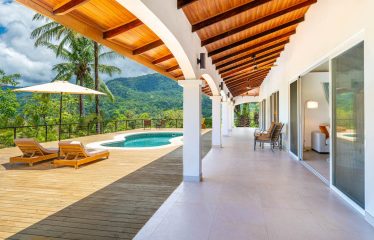 Ocean and Mountain 4 Bedroom Home with Guest Casita – 0.8 Acres