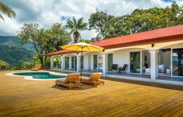 Ocean and Mountain 4 Bedroom Home with Guest Casita – 0.8 Acres