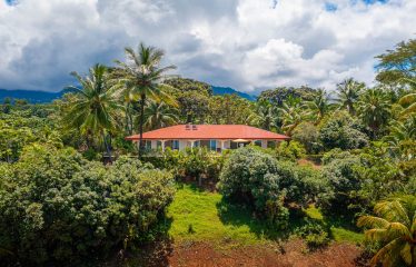 Ocean and Mountain 4 Bedroom Home with Guest Casita – 0.8 Acres