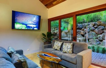 Luxury 4 Bedroom Home in Escaleras Near Dominical – 2.4 Acres