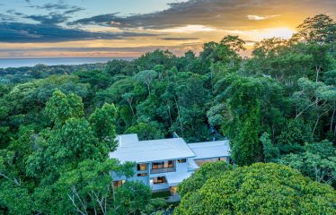 Luxury 3 Bedroom Home with Amazing Ocean Views Minutes to Uvita