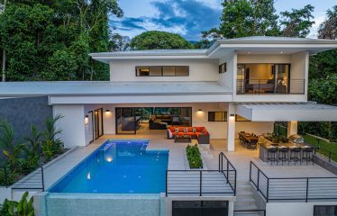 Luxury 3 Bedroom Home with Amazing Ocean Views Minutes to Uvita