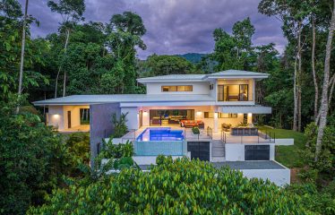 Luxury 3 Bedroom Home with Amazing Ocean Views Minutes to Uvita