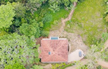Luxury 4 Bedroom Home in Escaleras Near Dominical – 2.4 Acres