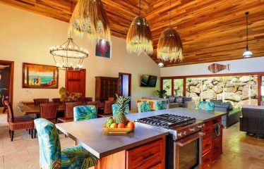 Luxury 4 Bedroom Home in Escaleras Near Dominical – 2.4 Acres