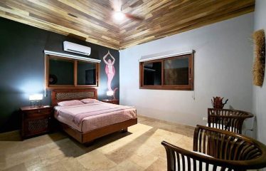 Luxury 4 Bedroom Home in Escaleras Near Dominical – 2.4 Acres