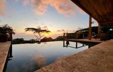 Luxury 4 Bedroom Home in Escaleras Near Dominical – 2.4 Acres