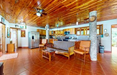 3 BEDROOM HOME WITH VIEWS TO THE WHALE TAIL – 1.25 ACRES