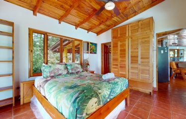 3 BEDROOM HOME WITH VIEWS TO THE WHALE TAIL – 1.25 ACRES