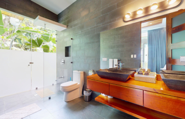 3 Bedroom Home with Ocean Views in Exclusive Community