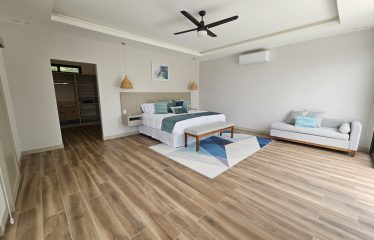 Ocean View 4 Bedroom Home Minutes to Uvita