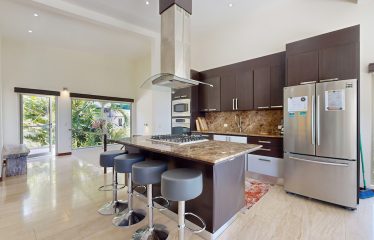 Beautiful Villa with Separate Studio Apartment