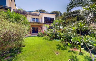 Beautiful Villa with Separate Studio Apartment