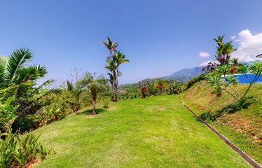 Beautiful Villa with Separate Studio Apartment