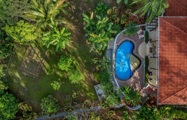 MEDITERRANEAN HOME WITH SPLENDID OCEAN AND JUNGLE VIEW – 2 ACRES