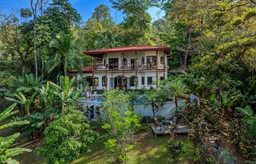 MEDITERRANEAN HOME WITH SPLENDID OCEAN AND JUNGLE VIEW – 2 ACRES