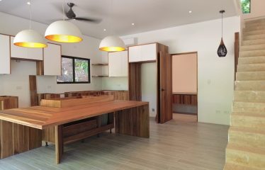 5 BEDROOM PROPERTY WITH HUGE COMMERCIAL POTENCIAL