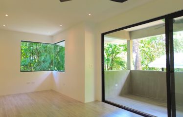 5 BEDROOM PROPERTY WITH HUGE COMMERCIAL POTENCIAL