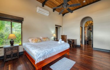 6 BEDROOM HOME WITH OCEAN VIEW AND PRIVACY – 3.52 ACRES