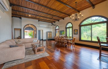 6 BEDROOM HOME WITH OCEAN VIEW AND PRIVACY – 3.52 ACRES