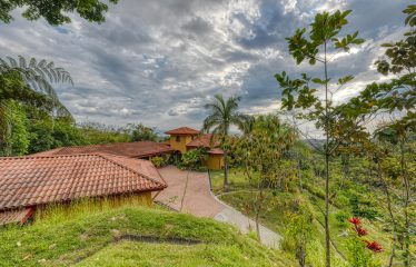 6 BEDROOM HOME WITH OCEAN VIEW AND PRIVACY – 3.52 ACRES