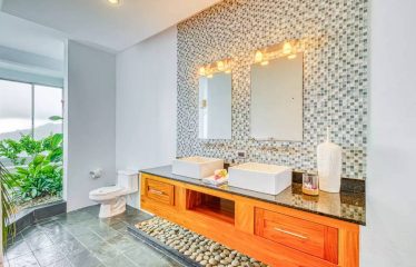 4 BEDROOM OCEAN VIEW HOME WITH GUEST CASITA – 2.4 ACRES