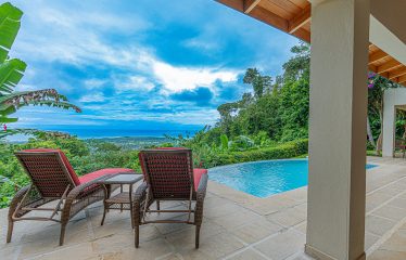 PRIVATE VILLA WITH WHALE TAIL OCEAN VIEW CLOSE TO DOWNTOWN UVITA