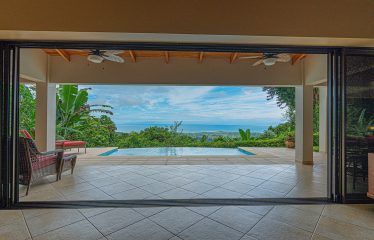 PRIVATE VILLA WITH WHALE TAIL OCEAN VIEW CLOSE TO DOWNTOWN UVITA